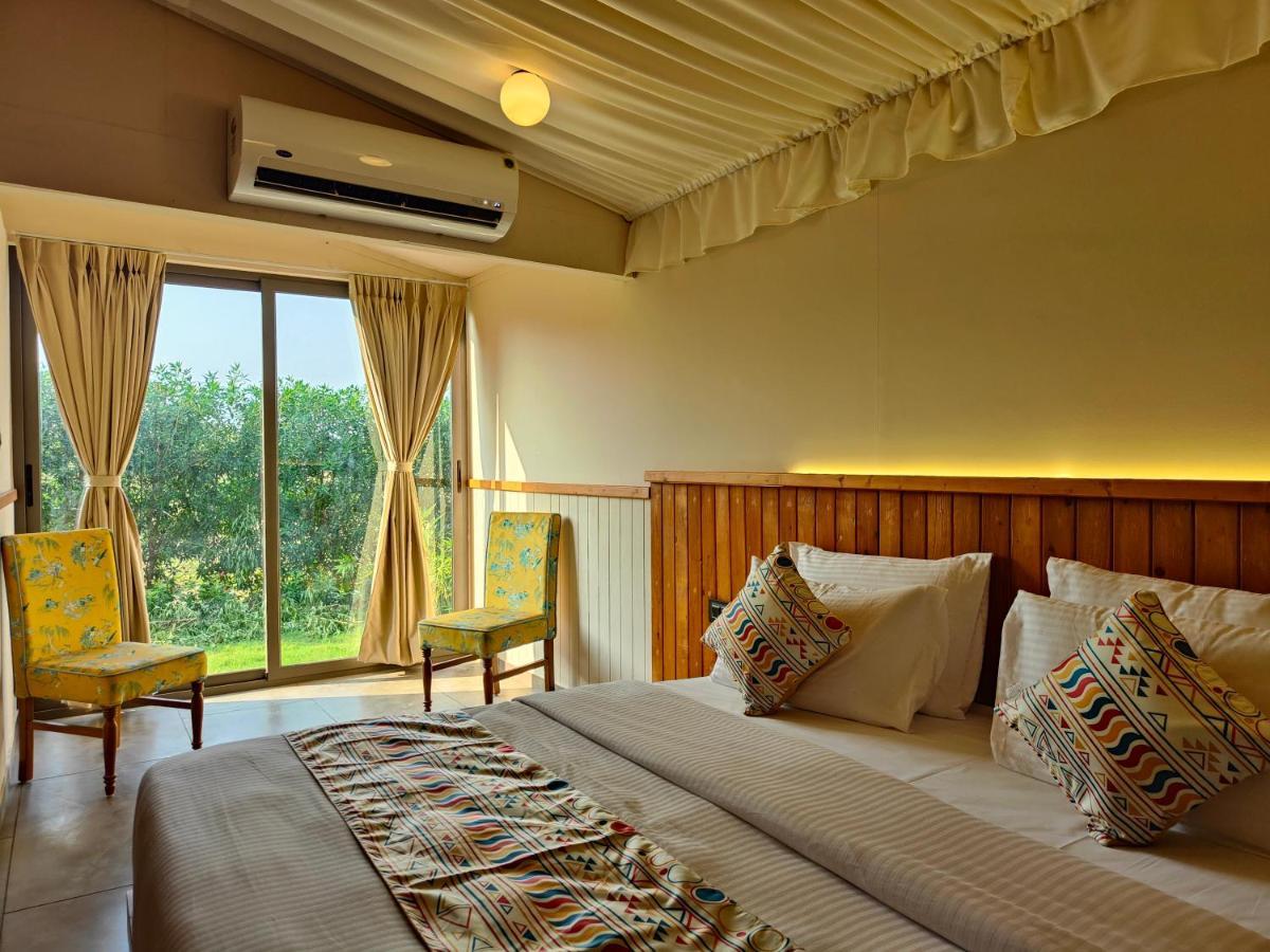 Nirvana Resort And Restaurant Garudeshwar Esterno foto