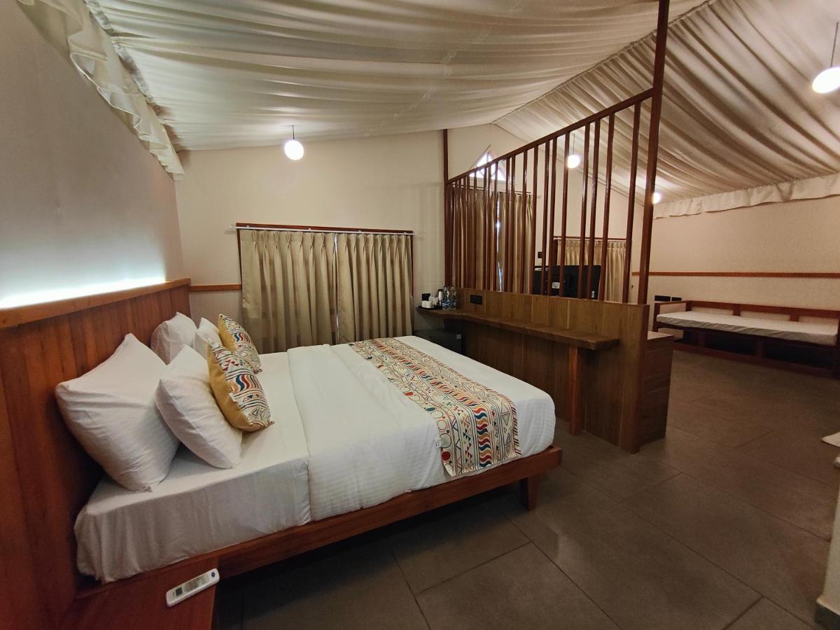 Nirvana Resort And Restaurant Garudeshwar Esterno foto